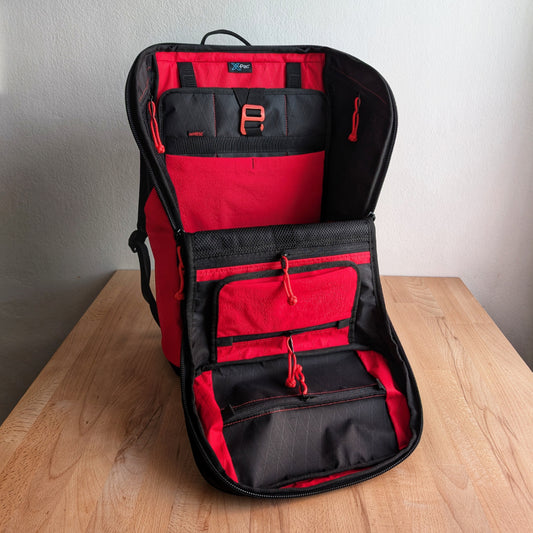 BUDDY 30 Neo - Black/Red + BLAZE 2 laptop sleeve + MUTE Velcro cover