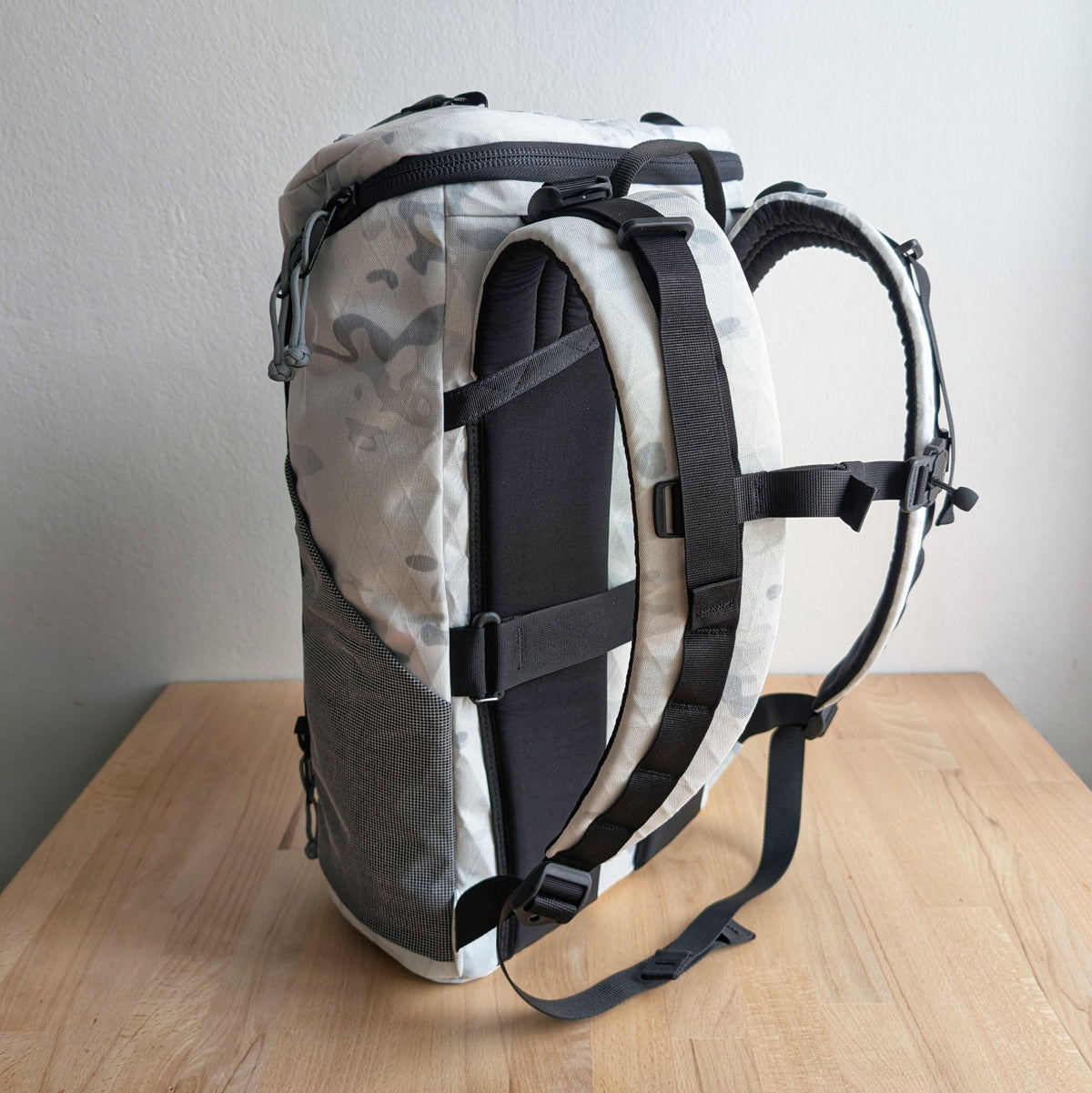 BUDDY 22 Neo - MultiCam Alpine/Gray/Pink + BLAZE 2 laptop sleeve + MUTE silencer