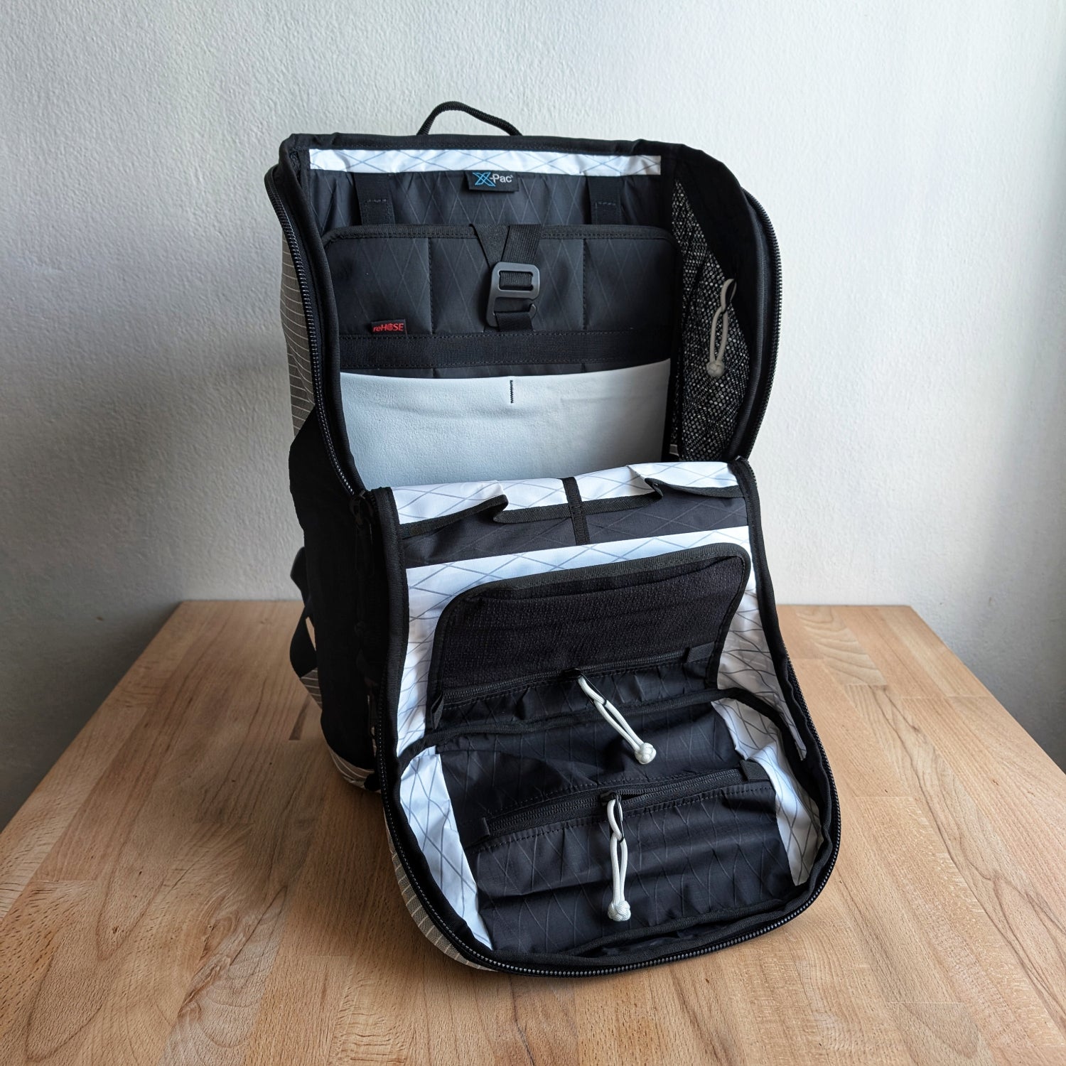 BUDDY 22 Neo - Silver/Black/White | REHOSE