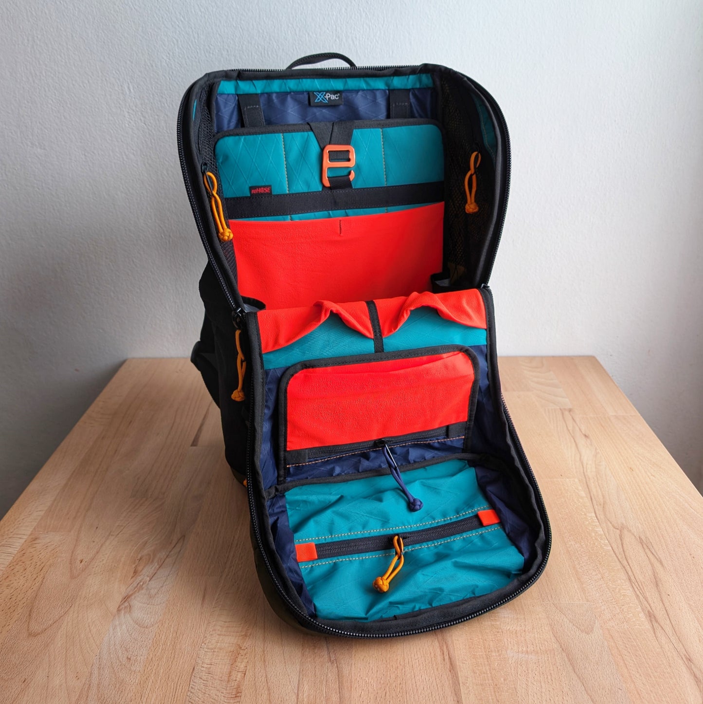 BUDDY 22 Neo - Olive/Blackl/Navy/Cadmium green + BLAZE 2 laptop sleeve + MUTE Velcro cover