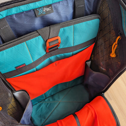 BUDDY 22 Neo - Olive/Blackl/Navy/Cadmium green + BLAZE 2 laptop sleeve + MUTE Velcro cover