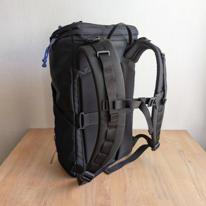 BUDDY 22 Neo - Black/Silver/White + BLAZE 2 laptop sleeve + MUTE Velcro cover